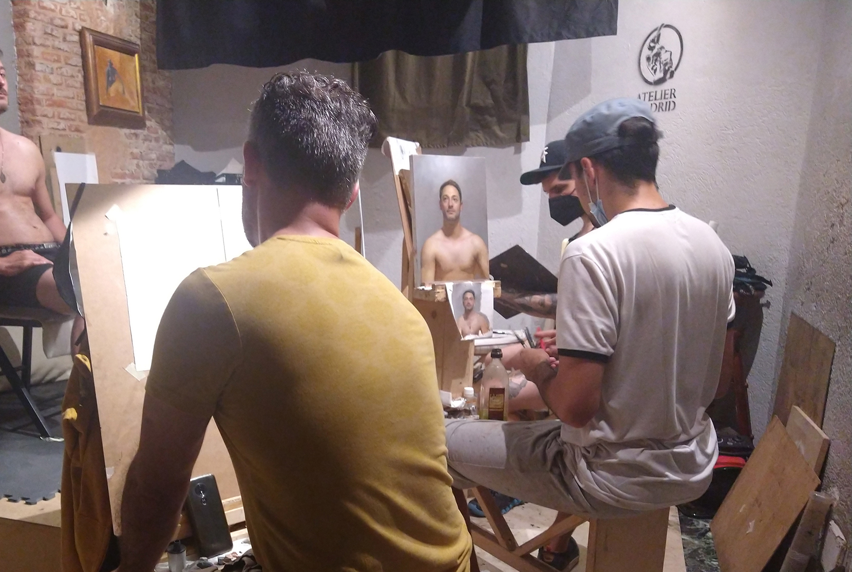 Dibujo y Pintura con el Modelo en Directo